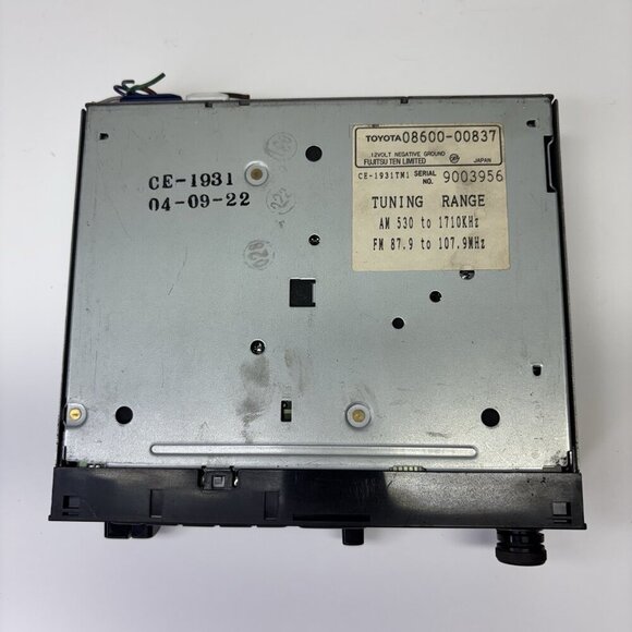Vintage Toyota Car Cassette Player 08600-00837 AM FM Fujitsu Ten Pickup Radio - Picture 8 of 11